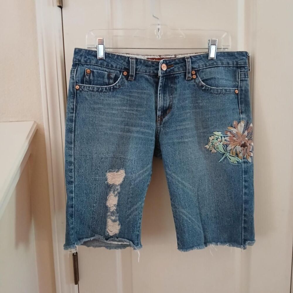 Vintage Y2K HiNT Floral Embroidered Distressed Denim Bermuda Shorts 11 Boho Jort